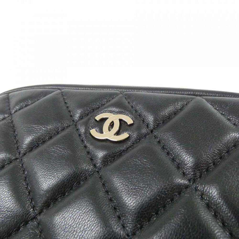 CHANEL Black Pouch - Picture 4 of 6